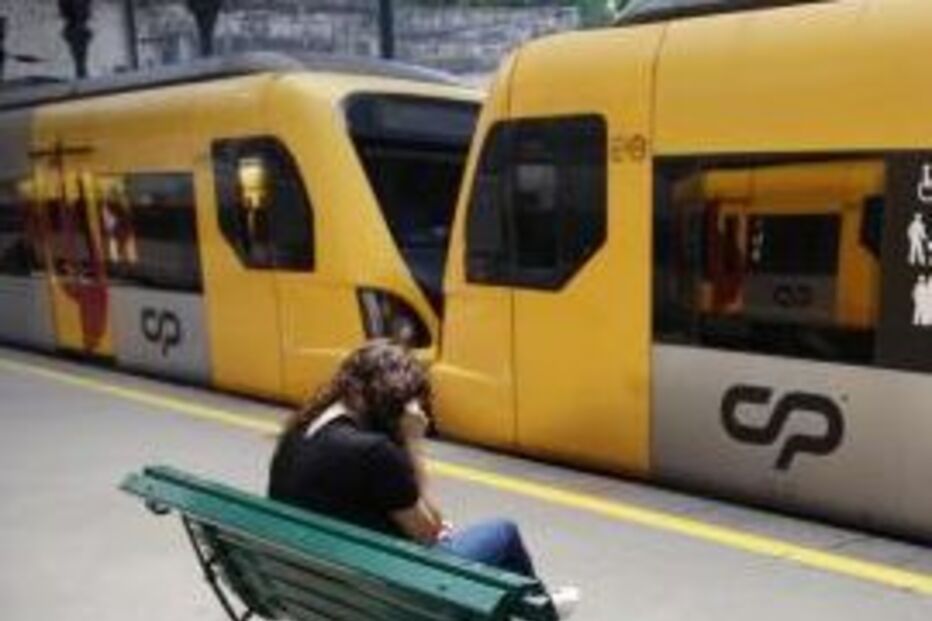 cp, comboios, greve, maquinistas, revisores