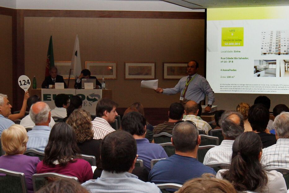 CASAS, LEILÃO, IMOBILIÁRIO, CRISE, PRIVADOS