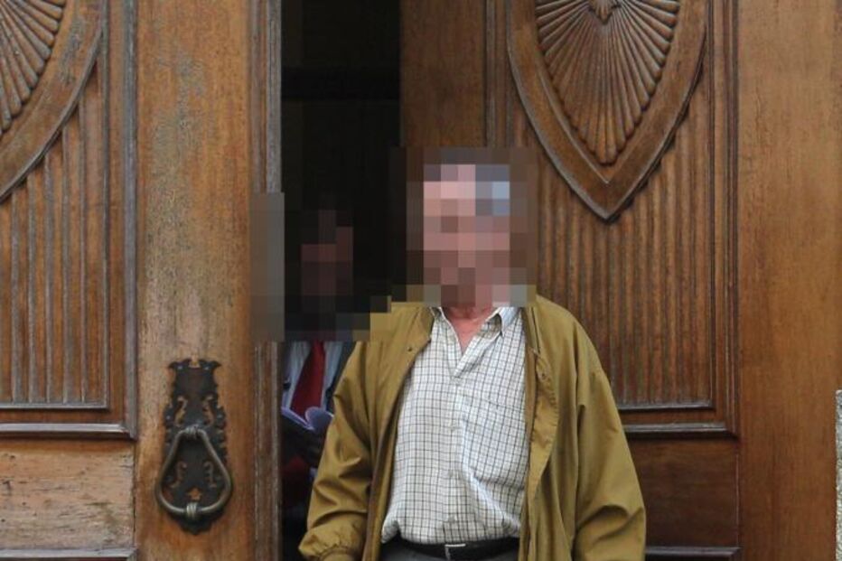 Viúvo, meninas, guloseimas, detido, PJ