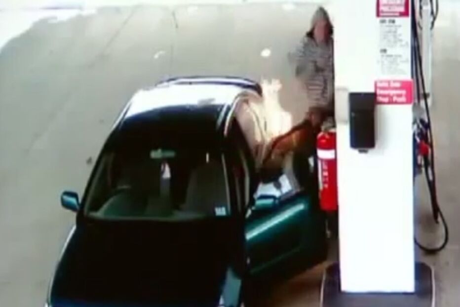 Isqueiro, fogo, incêndio, bomba, gasolina, pânico, Thomastown