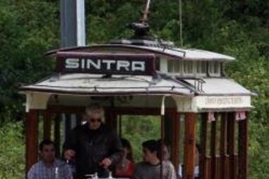 sintra, praia das maçãs, eléctrico, transporte