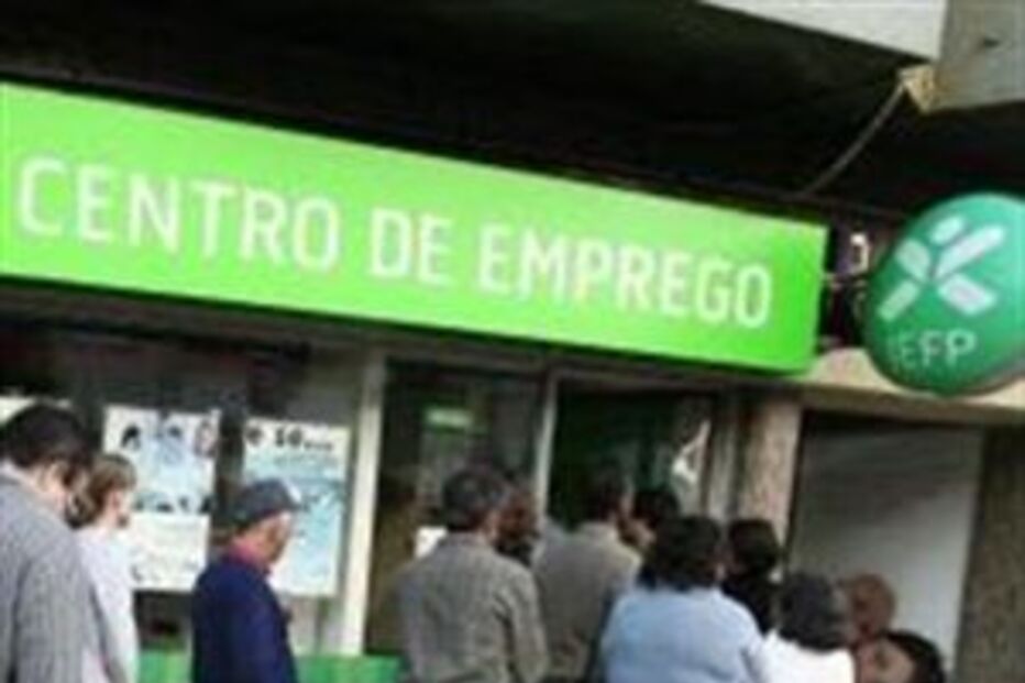 fábrica, sindicato, Estores Vitória, despedimento, Vila do Conde, Fajozes, Estores Vitória, Hofesa, Hunter Douglas, trabalho, contrato, crise, empresa, ministério da Economia e Emprego