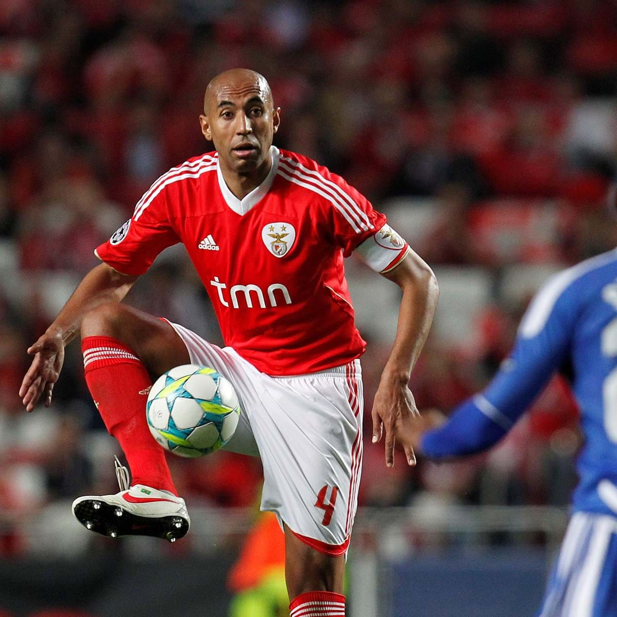 João Pinheiro arbitra jogo entre Manchester City e Estrela Vermelha