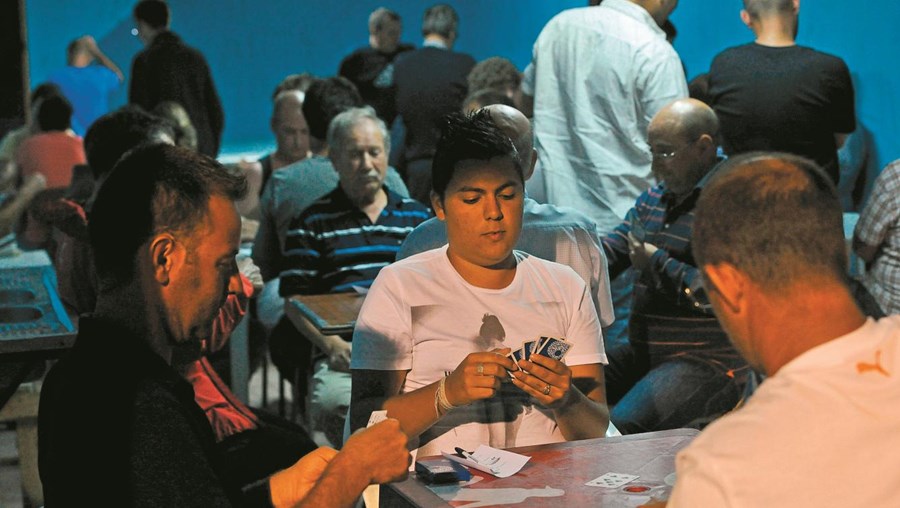 Um torneio de cartas que se realiza sempre em Agosto, para os emigrantes