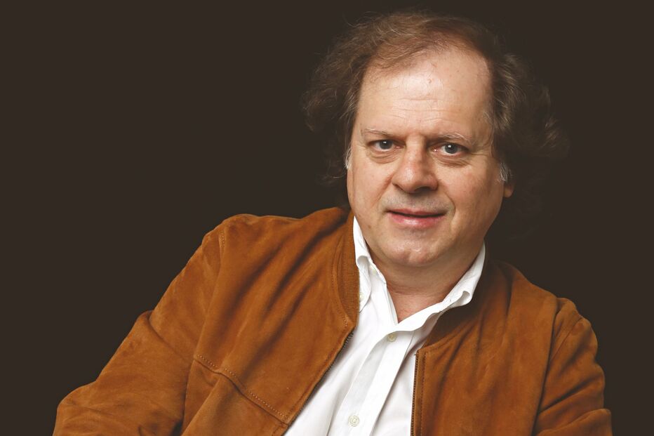 António Manuel Ribeiro, UHF