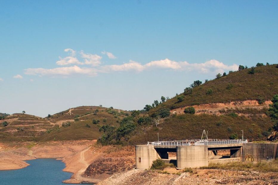 seca, obriga, importação, electricidade, crise