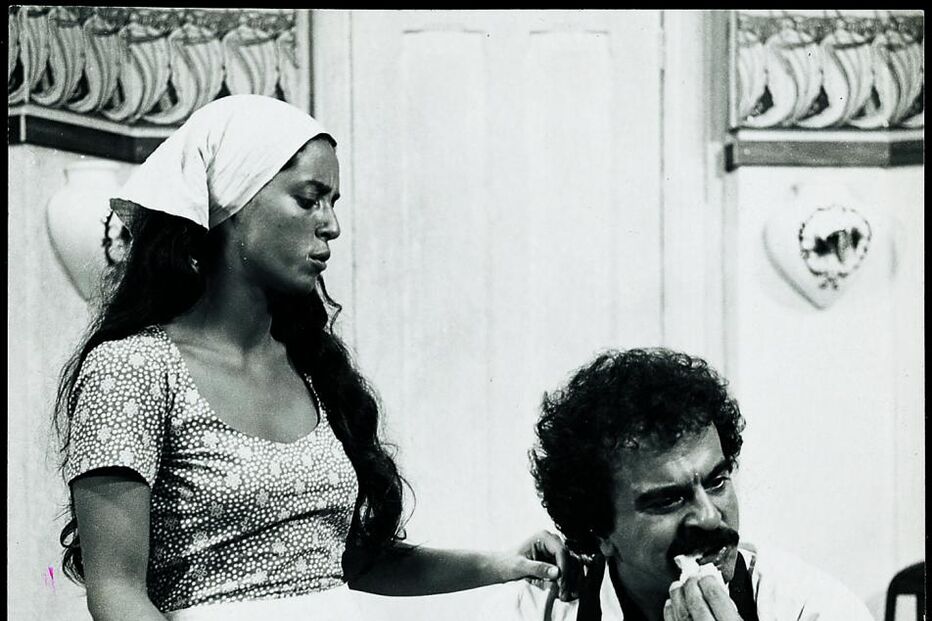 Sapatos, não, senhor Nacib...