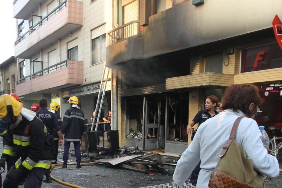 S. M. Infesta, material inflamável, acidente, drogaria, fogo