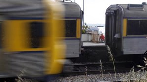Comboio da Linha do Norte mata uma pessoa no Cartaxo