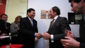 China promete a Portugal "apoio concreto" contra a crise