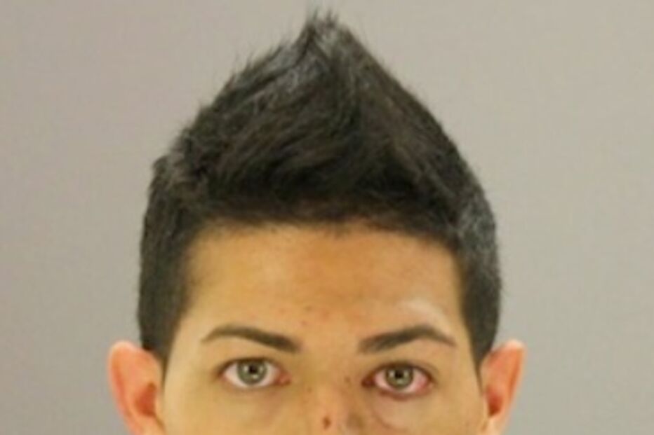 EUA, Dallas, Texas, Testículos, Embriagado, Gawker, Insólito, Agressão