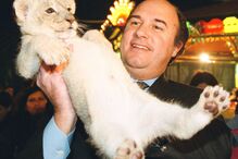 Vale e Azevedo: Uma vida de dribles   