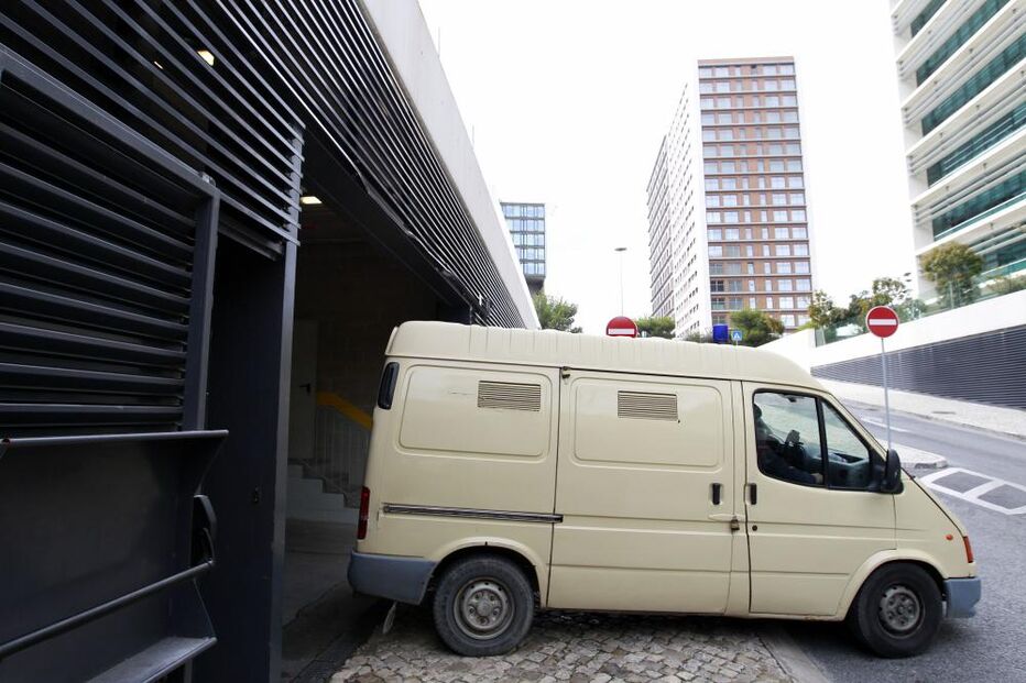 roubos, assaltos, bancos, viúva negra