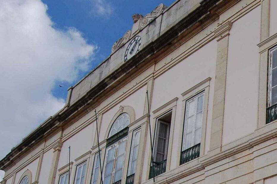 CÂMARA, TRIBUNAL, DÍVIDA, SILVES