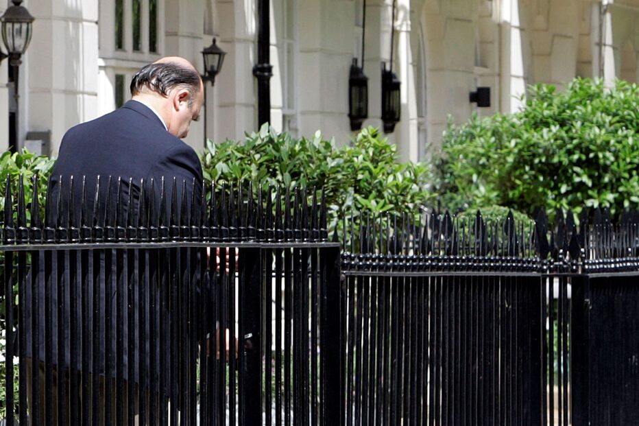 Vale e Azevedo: Uma vida de dribles   