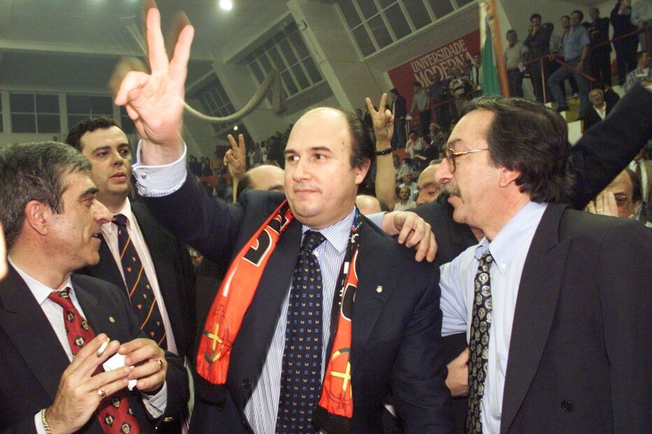 Vale e Azevedo: Uma vida de dribles   