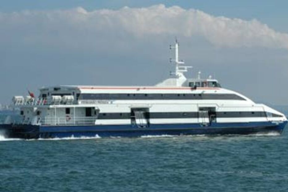 greve, soflusa, transtejo, barreiro, barcos, ligações, lisboa