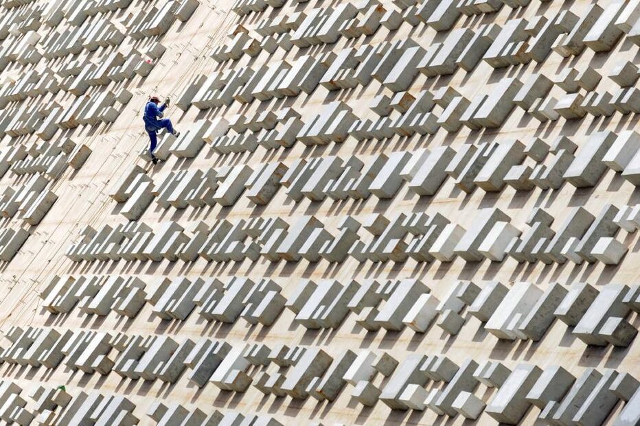 Recorde a obra moderna de Niemeyer pelo Mundo