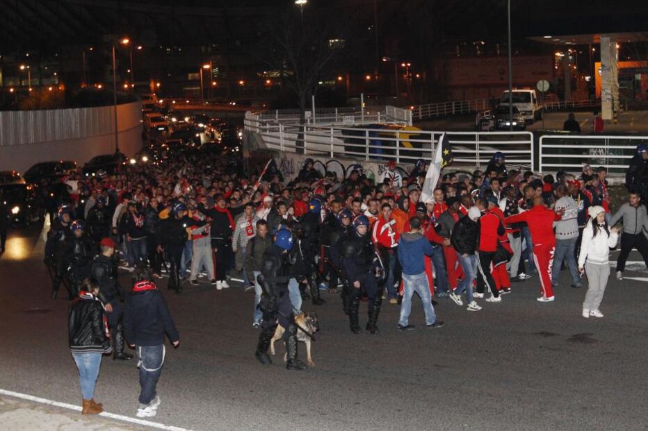 Sorte 'vermelha' enche Alvalade