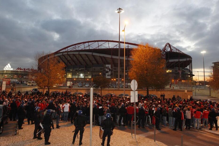 Sorte 'vermelha' enche Alvalade