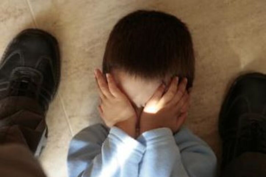 Crianças, maus tratos, hospital de Loures