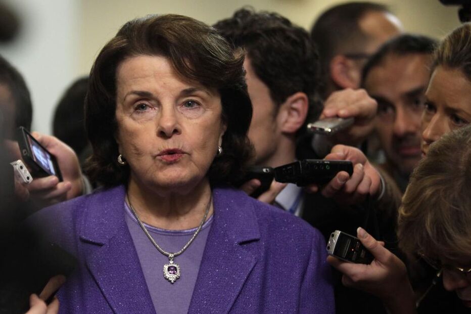 senadora norte-americana, Dianne Feinstein, espingardas, projecto de lei, massacre