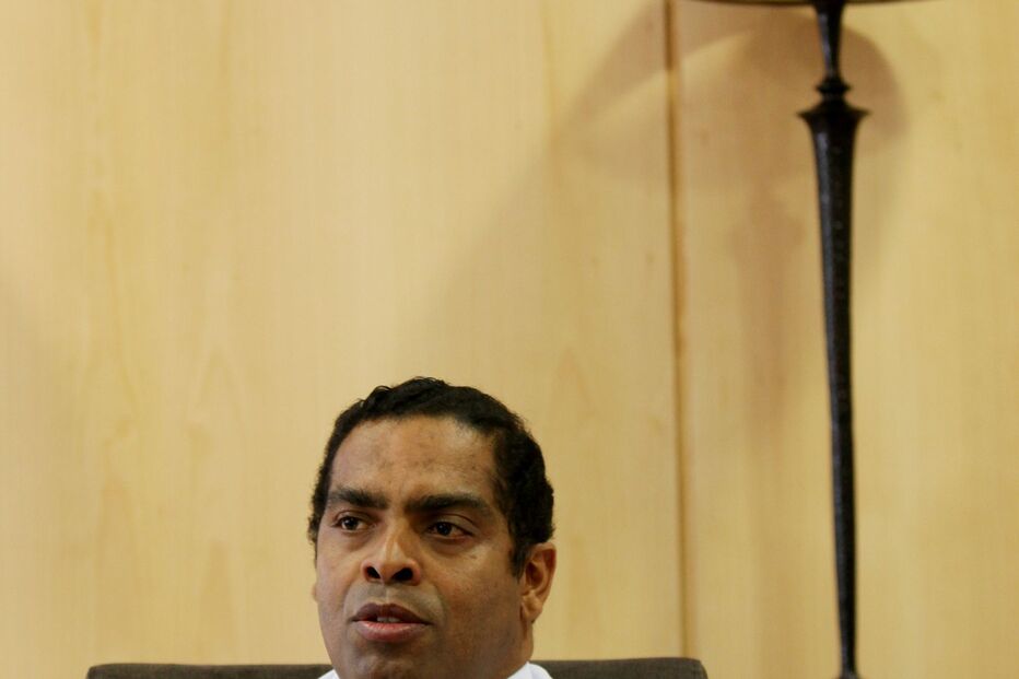 álvaro sobrinho, newshold, nomes, accionistas