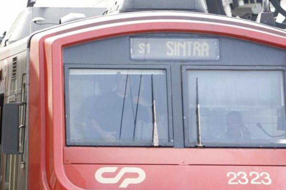 CP, comboios, greve, perturbações, janeiro, maquinistas, circulação, transportes