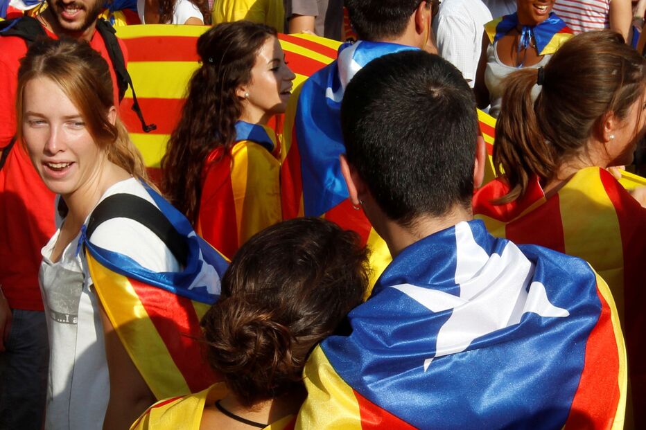 Catalunha, Referendo, Independência, CiU, ERC, Convergência e União, Francesc Homs, Esquerda Republicana da Catalunha, Artur Mas