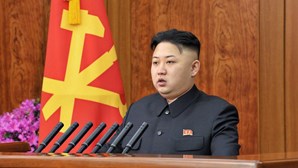 Coreia do Norte regista 15 mortos por Covid-19 e mobiliza mais de um milhão de profissionais