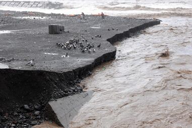 Viagens marítimas entre a Madeira e o Porto Santo canceladas na quarta-feira