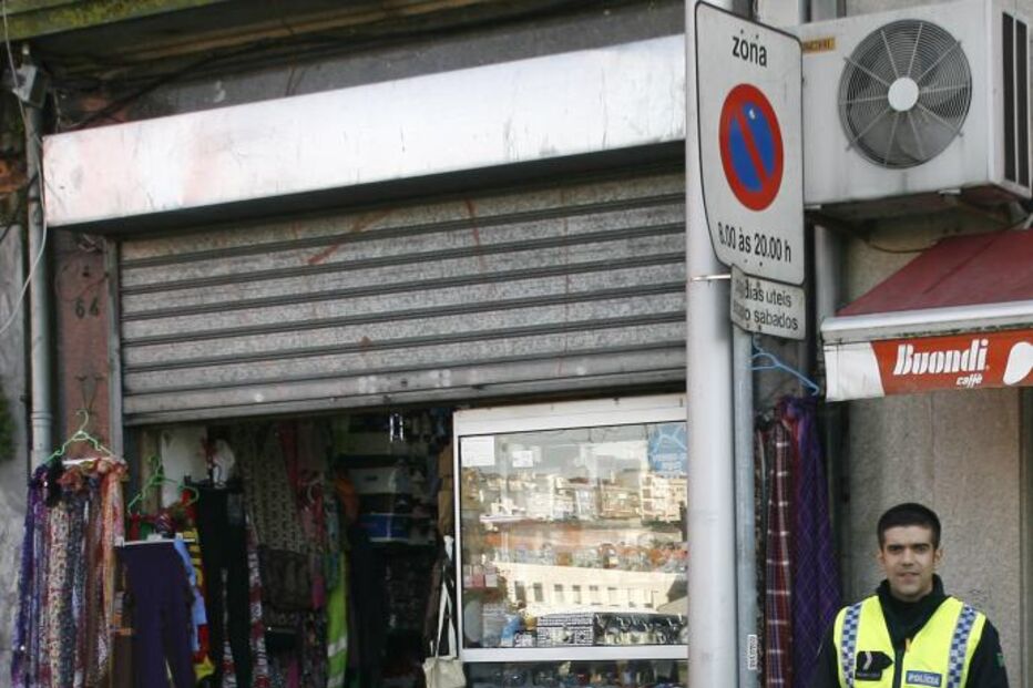 PSP, PORTO, MÃE, FILHOS, PROTEÇÃO, COMISSÃO