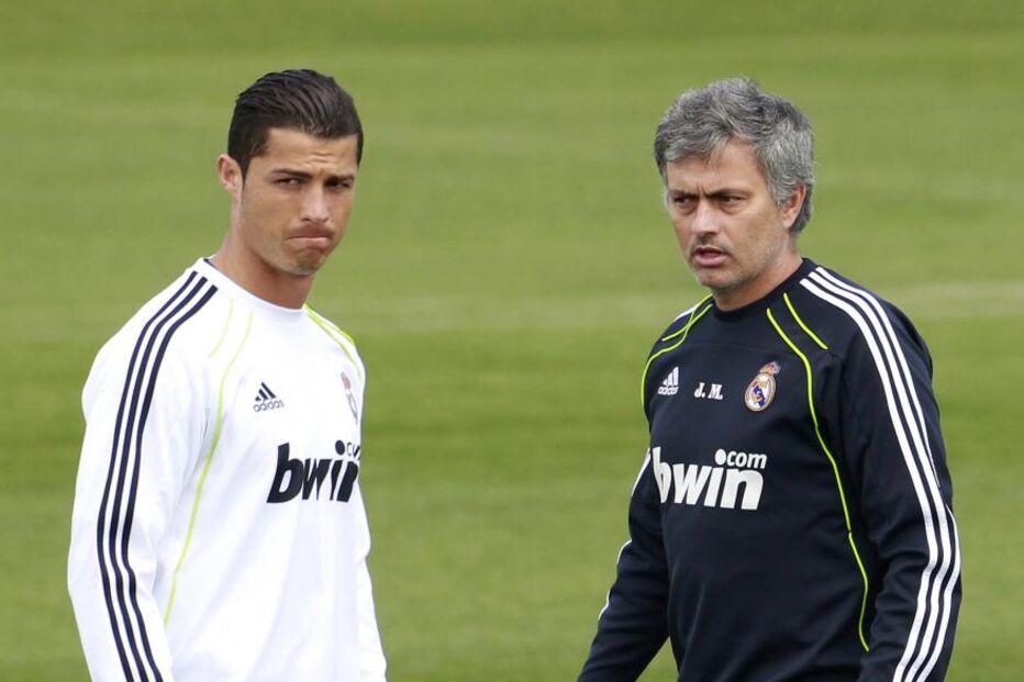 Cristiano Ronaldo, José Mourinho, Real Madrid, Barcelona, FIFA, Bola de Ouro, Liga Espanhola, Manchester United, Messi, Iniesta, Vicente del Bosque, Pep Guardiola