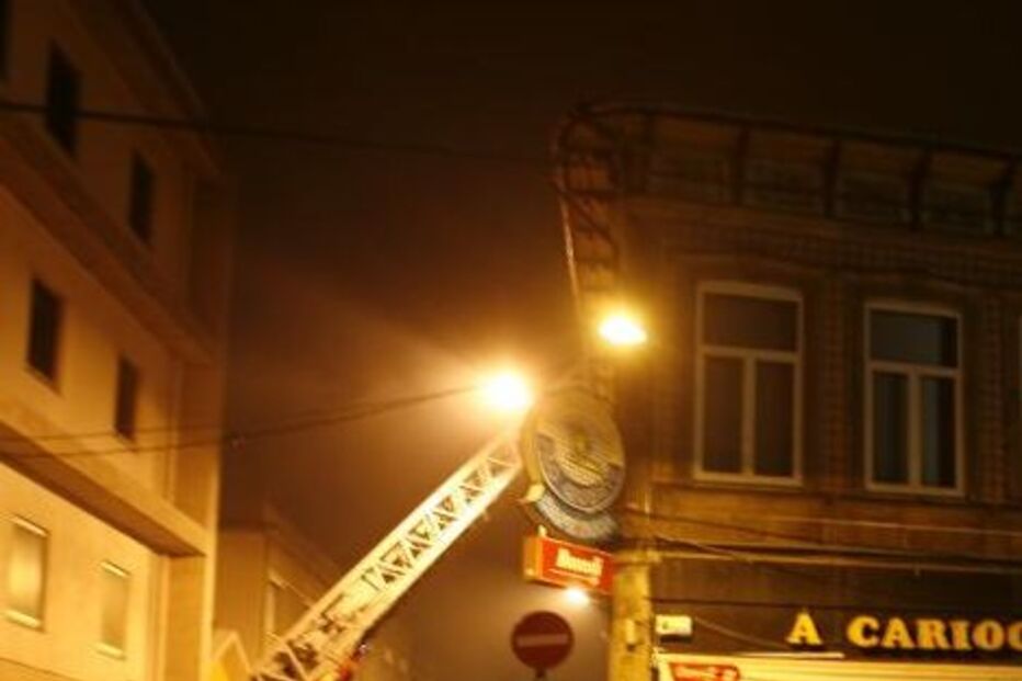 pensão, desalojados, matosinhos, vereadora, incêndio