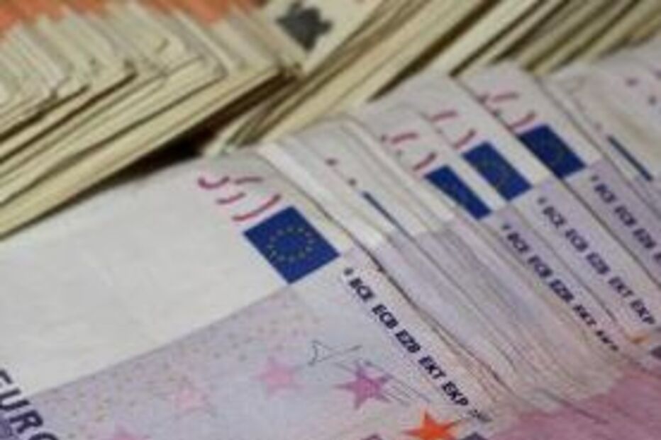 Berlim, assaltantes, banco, túnel, 30 metros, cofres privados