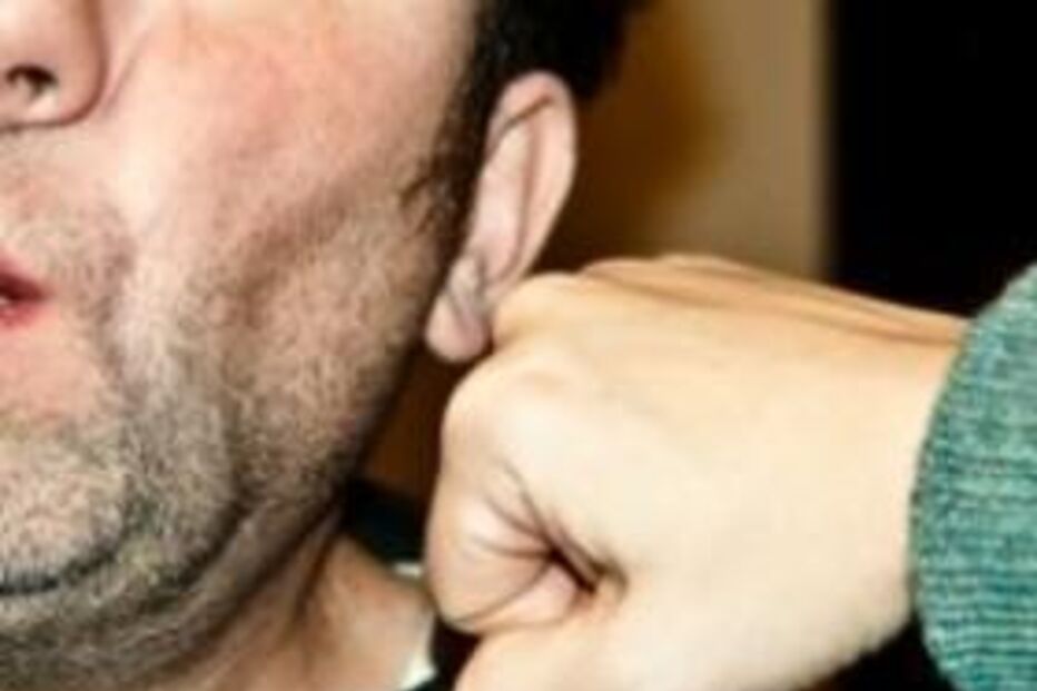 tortura, pj, polícia, condenação, multa, inspetores-chefe, pena suspensa, cp, 