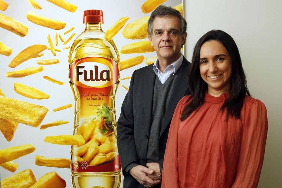 Óleo Fula, internacionalizar, Isabel Roseiro, Otto Teixeira da Cruz, Primeiro Emprego