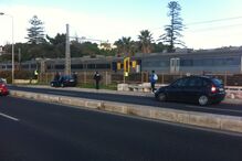 Comboios descarrilam em Caxias e Algés