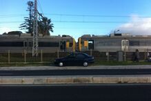 Comboios descarrilam em Caxias e Algés