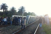 Comboios descarrilam em Caxias e Algés