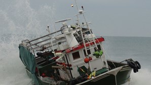 Sete pescadores escapam da morte (COM VÍDEO)