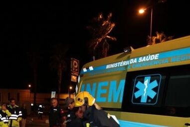 despiste, acidente, árvore, vilamoura
