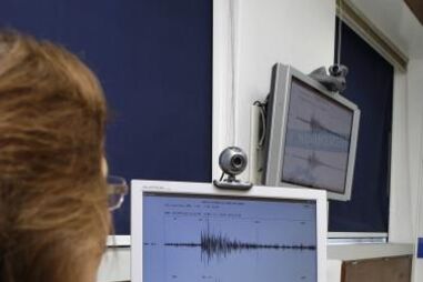 sismo, paredes, tremor de terra, área metropolitana porto