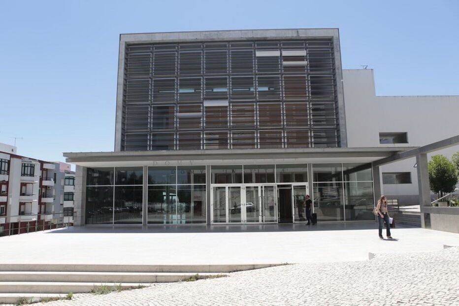 tribunal almada, abuso sexual, crianças, pedofilia, abusador, cova da piedade, margem sul