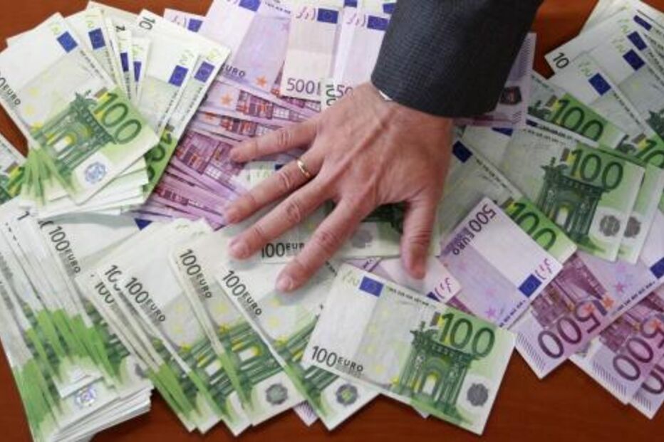 pj, polícia, dinheiro, euros, notas, contrafação, porto