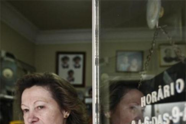 Guerra Junqueiro, Avenida, Lisboa, Crise, Comércio, Encerramento, Lei das Rendas, Arrendamento, Zara, C&A, H&M, Inditex, Massimo Dutti, Mercearia Criativa, Foto A. Santos, Mexicana, Astro, Carla Salsinha