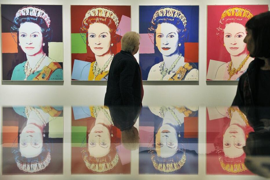 Warhol lidera vendas em leilões