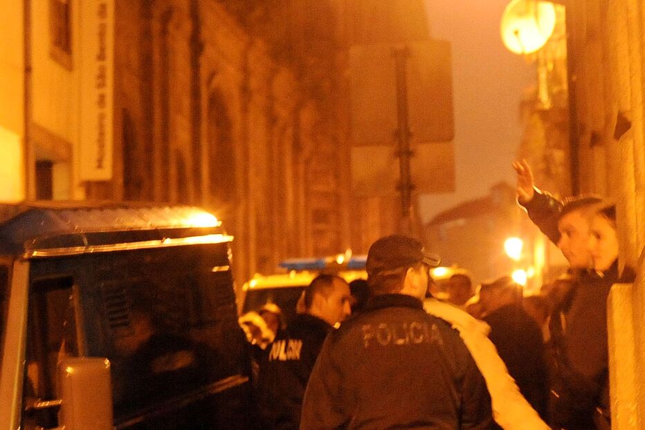 PORTO, TRAFICANTE, LUXO