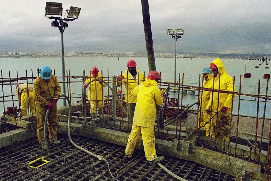 Quinze anos de uma grande obra marcada pela polémica