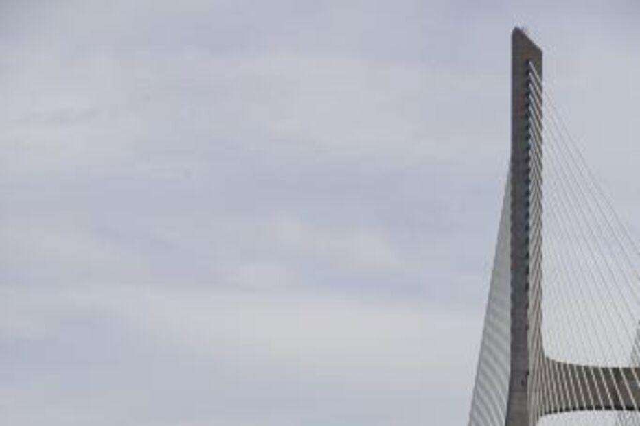 Quinze anos de uma grande obra marcada pela polémica